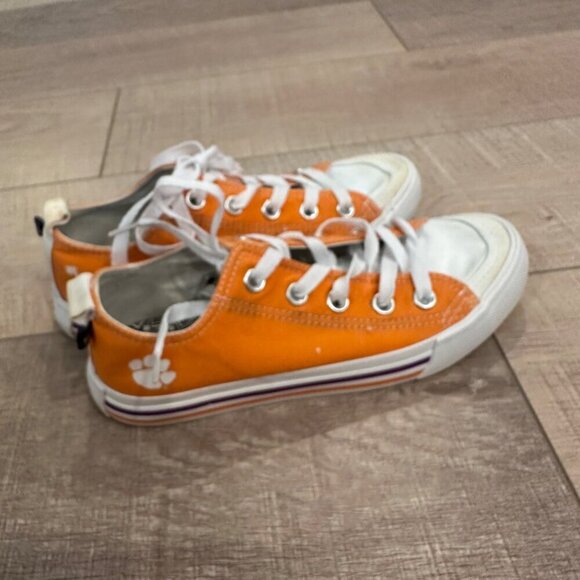 CLEMSON TIGERS WOMENS LOW TOP SNEAKER SHOES SIZE 6M - Picture 4 of 7